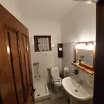 بيت ضيافة Rizoma Mikrón Khoríon