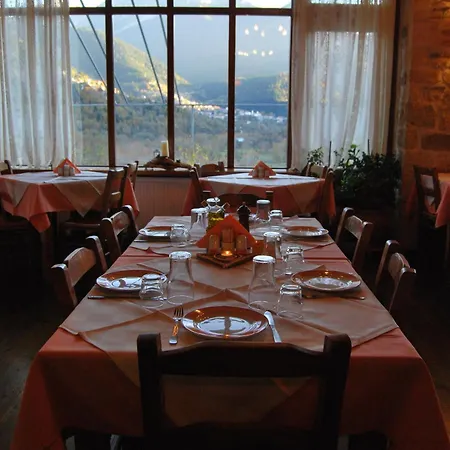 Guest house Rizoma Mikro Chorio (Central Greece)